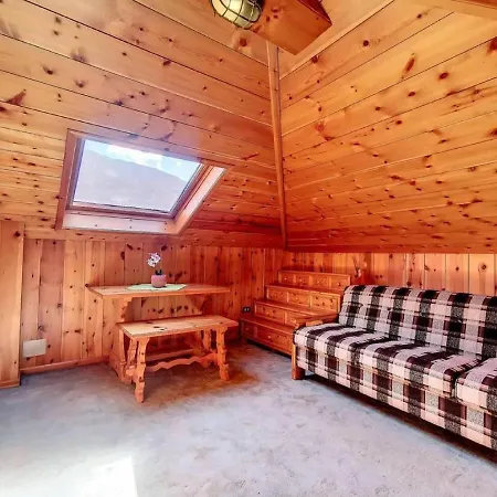 4-bedroom In Bormio, Sondrio Dom wakacyjny Bormio