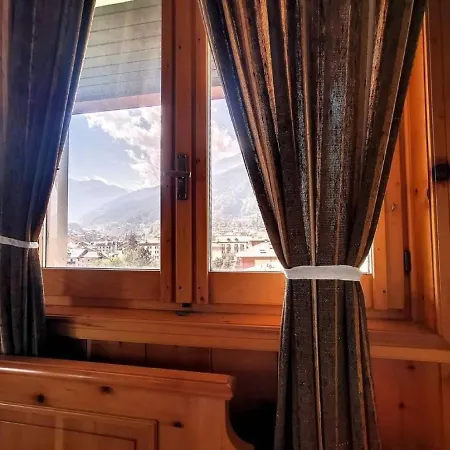4-bedroom In Bormio, Sondrio *