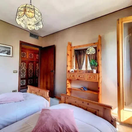 4-bedroom In Bormio, Sondrio *
